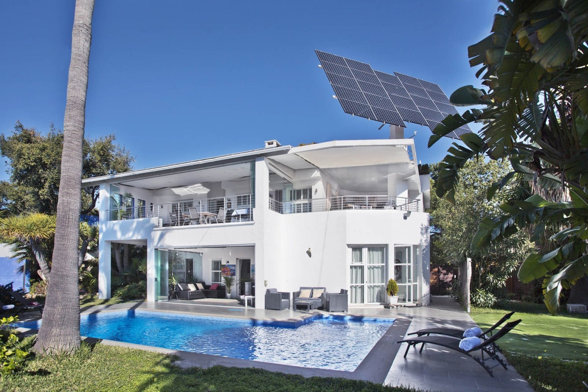 Resale - Villa - Marbella - Elviria