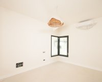 Resale - Villa - Marbella - Elviria