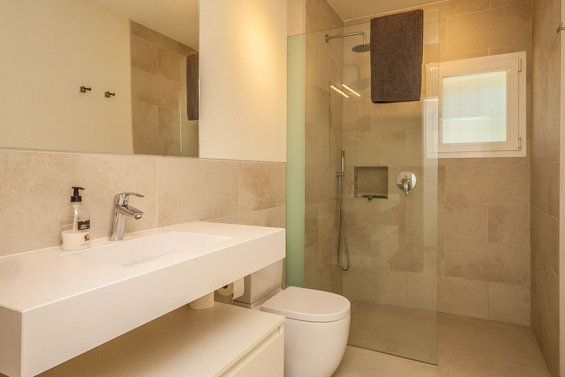Resale - Villa - Marbella - Elviria