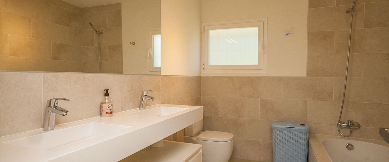 Resale - Villa - Marbella - Elviria