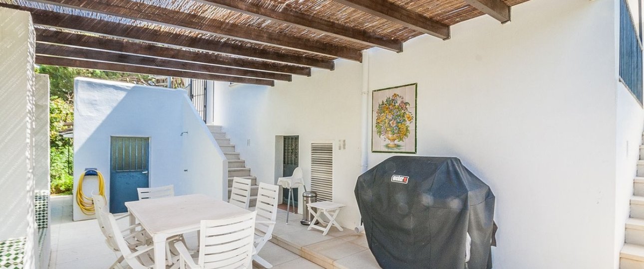 Resale - Villa - Marbella - Elviria