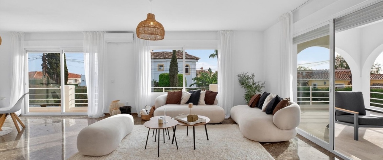 Resale - Villa - Marbella - Elviria