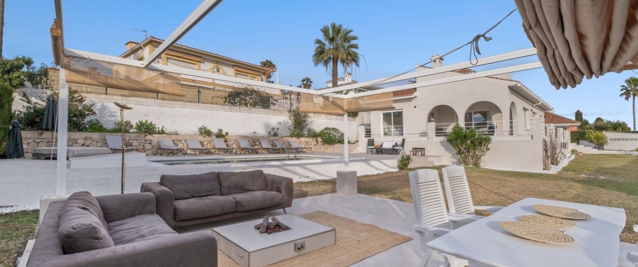 Resale - Villa - Marbella - Elviria