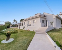 Resale - Villa - Marbella - Elviria