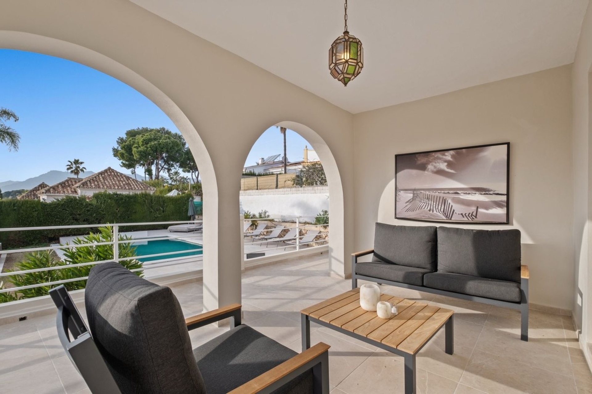 Resale - Villa - Marbella - Elviria