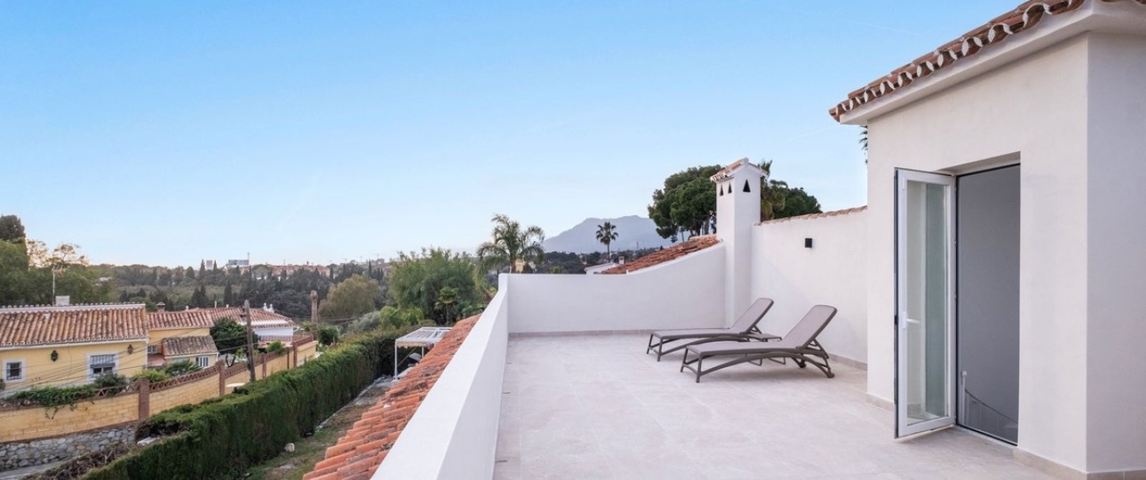 Resale - Villa - Marbella - Elviria
