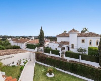 Resale - Villa - Marbella - Elviria
