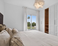 Resale - Villa - Marbella - Elviria