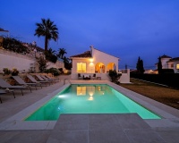 Resale - Villa - Marbella - Elviria