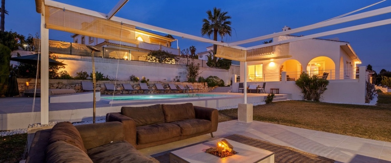Resale - Villa - Marbella - Elviria