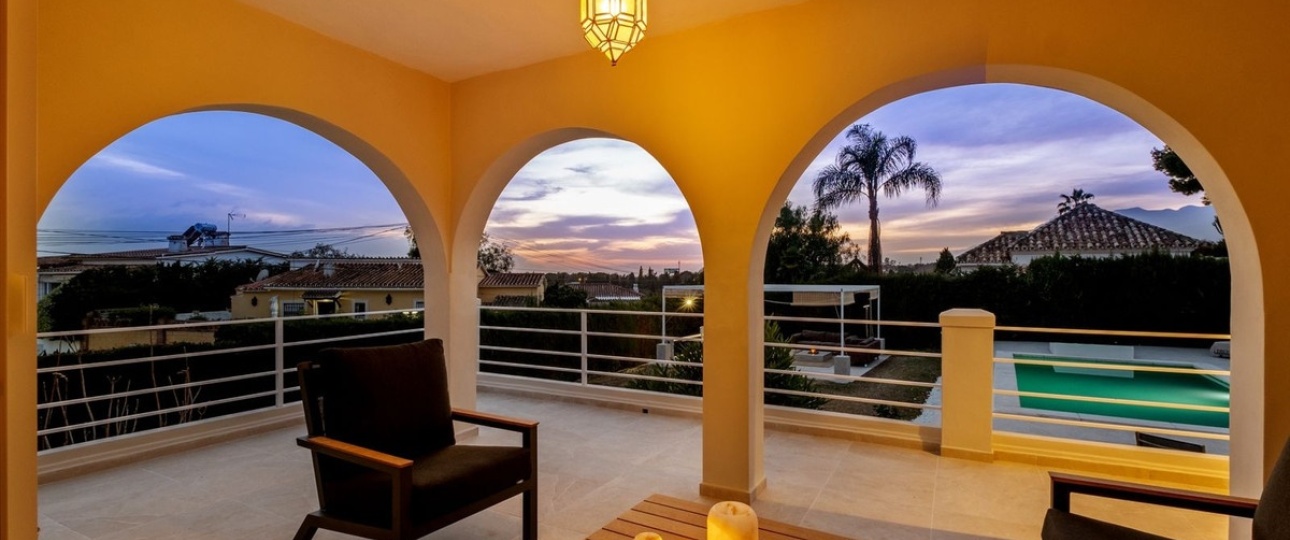Resale - Villa - Marbella - Elviria