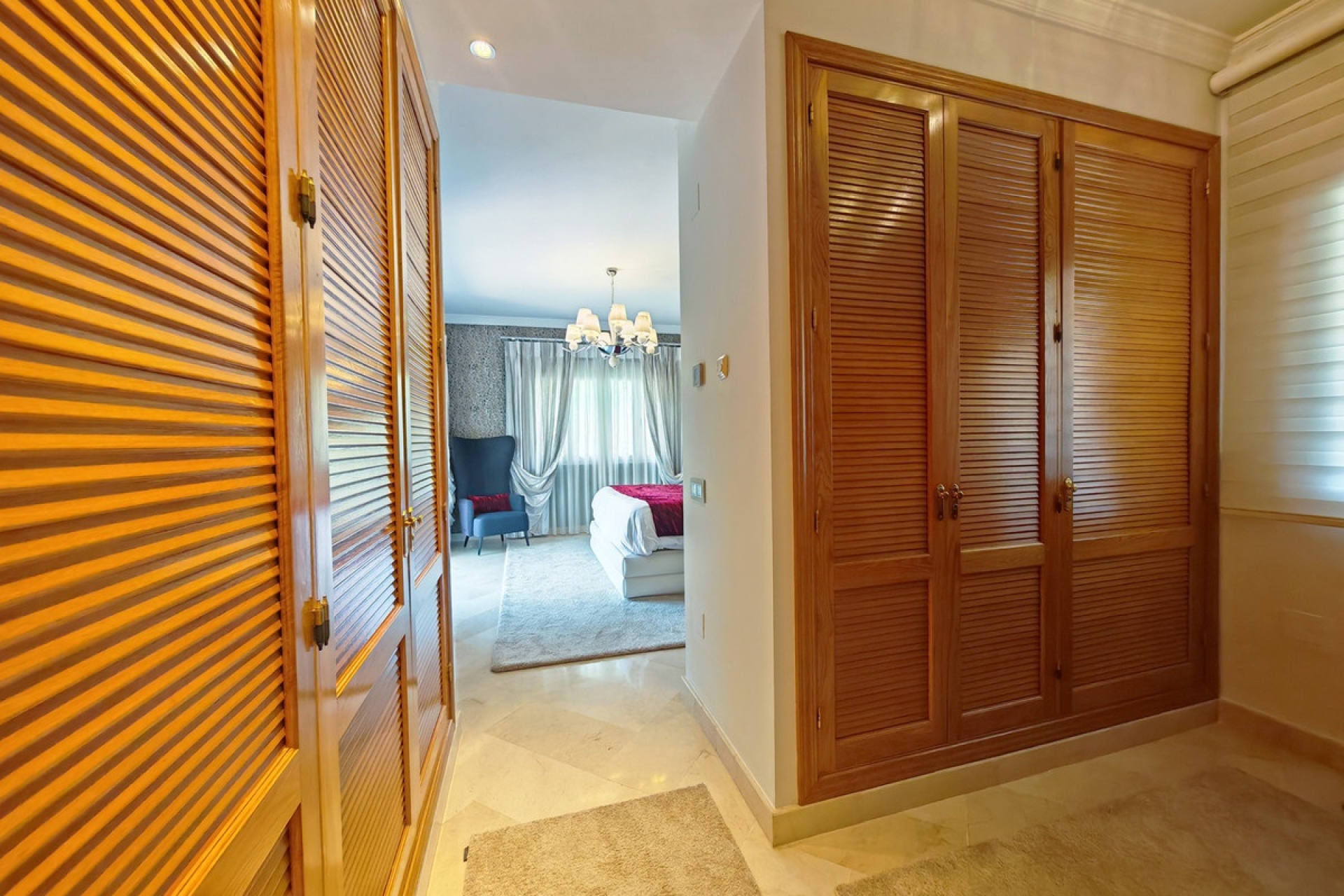 Resale - Villa - Marbella - Elviria