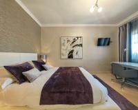 Resale - Villa - Marbella - Elviria