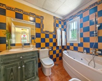 Resale - Villa - Marbella - Elviria