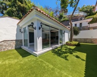Resale - Villa - Marbella - Elviria