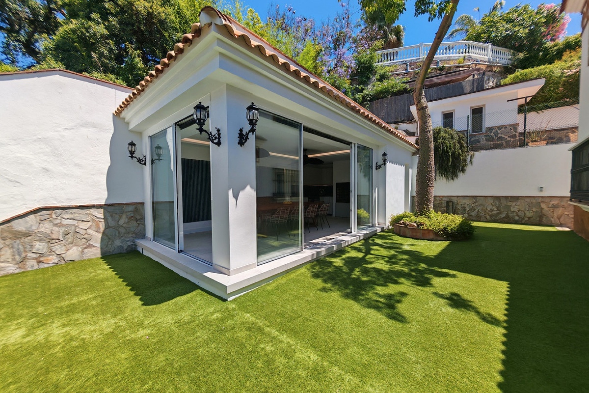 Resale - Villa - Marbella - Elviria