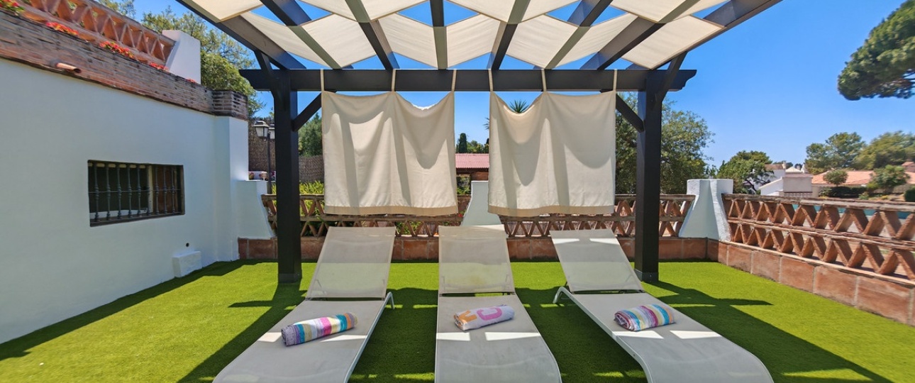 Resale - Villa - Marbella - Elviria
