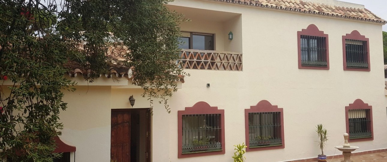 Resale - Villa - Marbella - Elviria