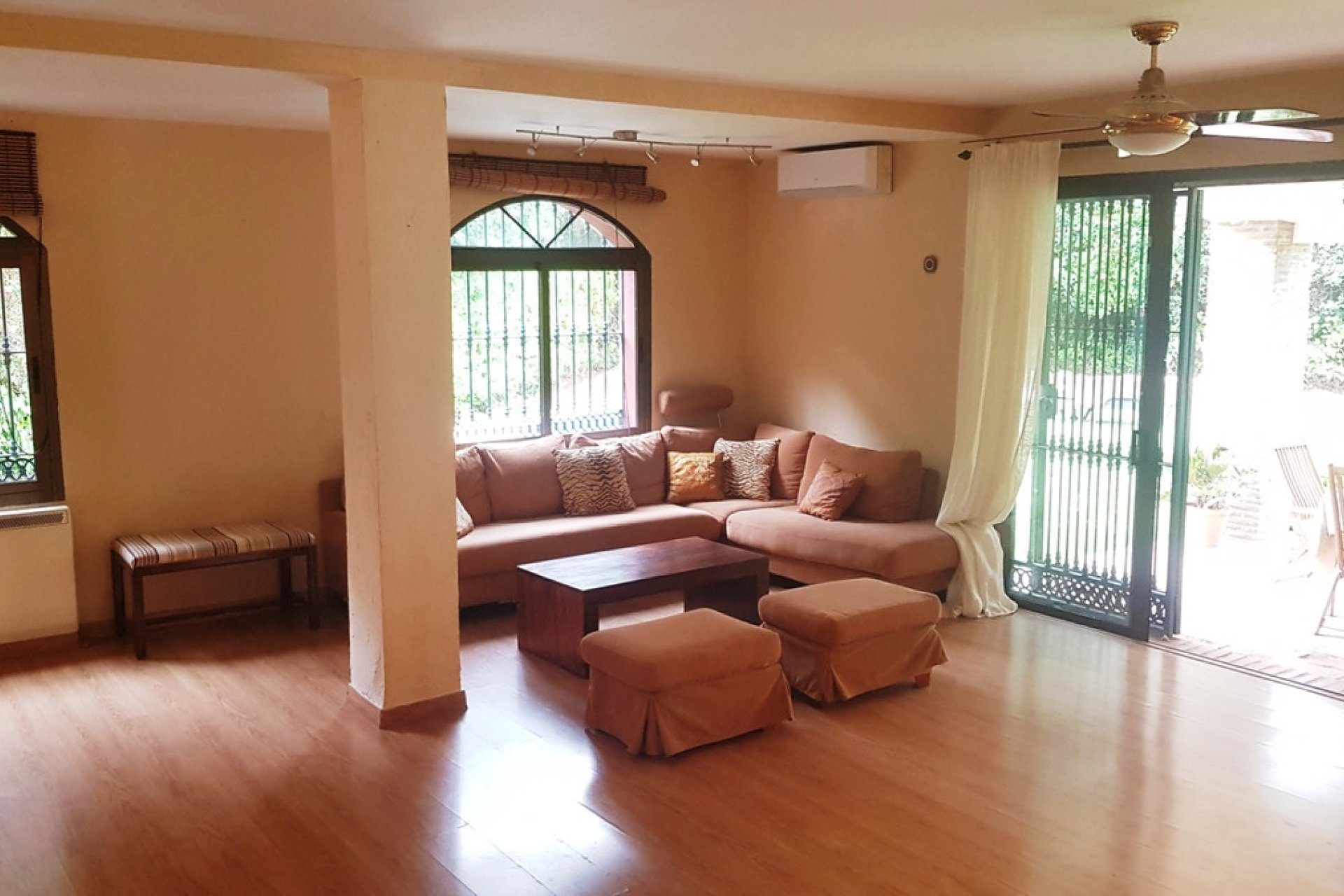Resale - Villa - Marbella - Elviria
