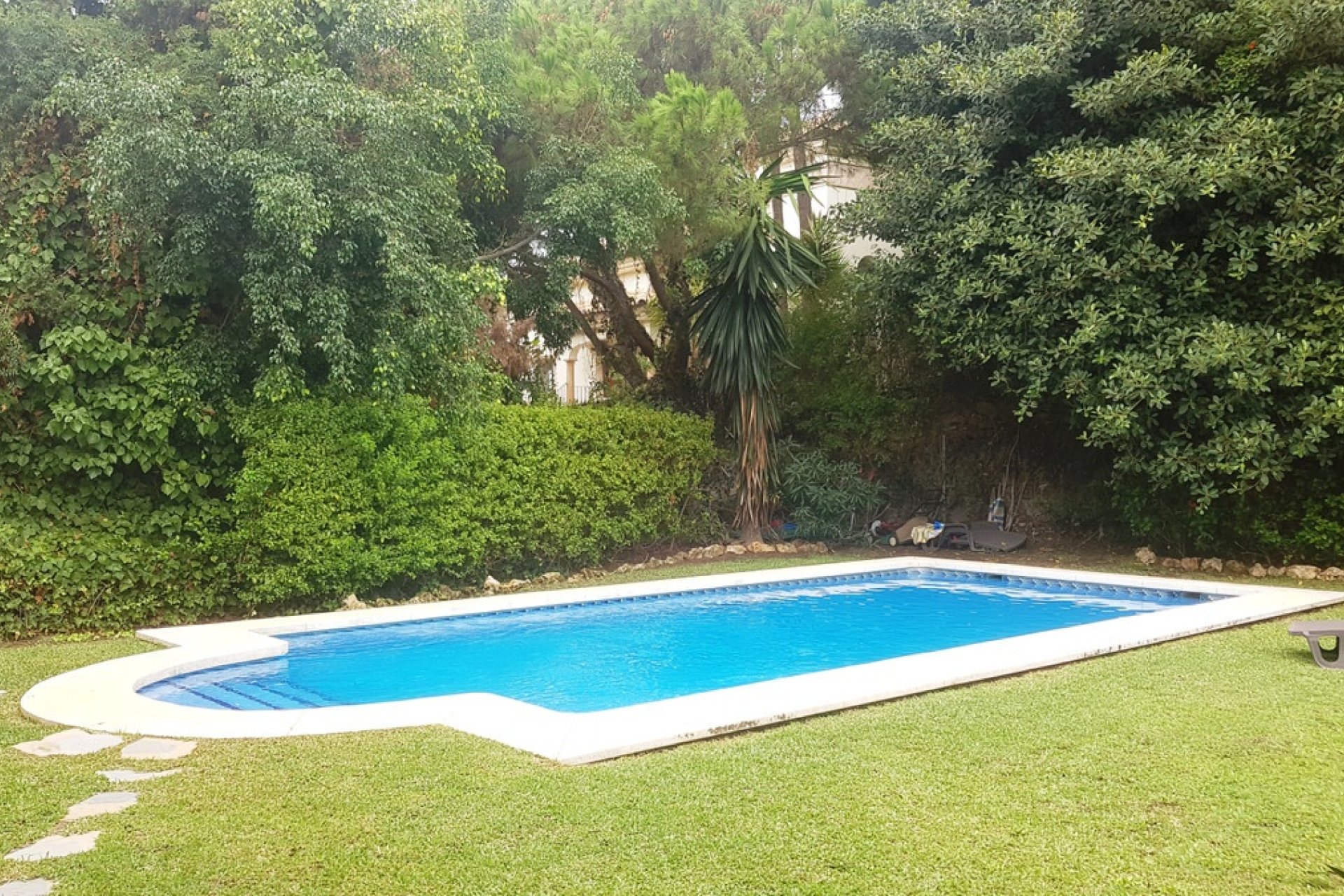 Resale - Villa - Marbella - Elviria