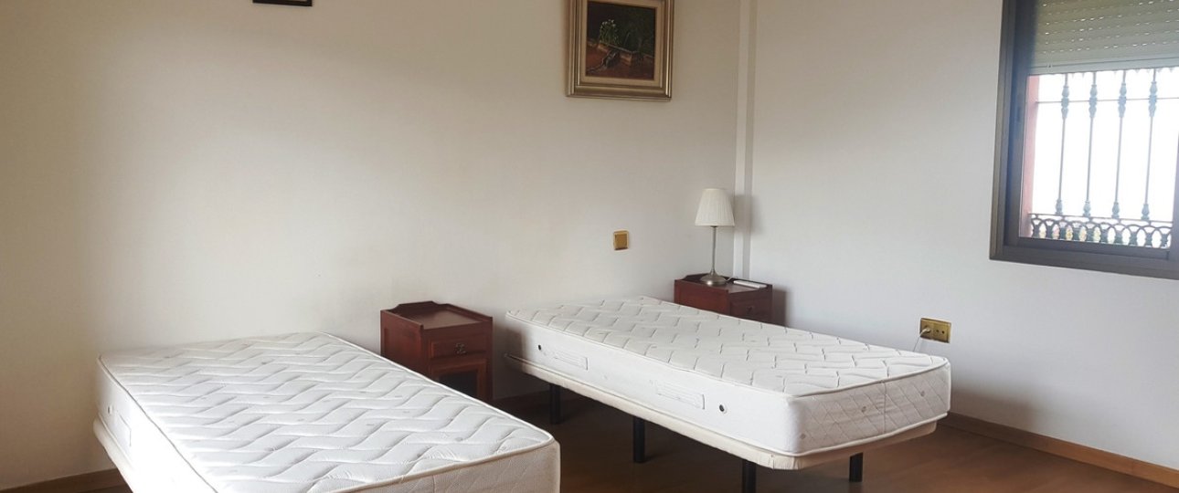 Resale - Villa - Marbella - Elviria
