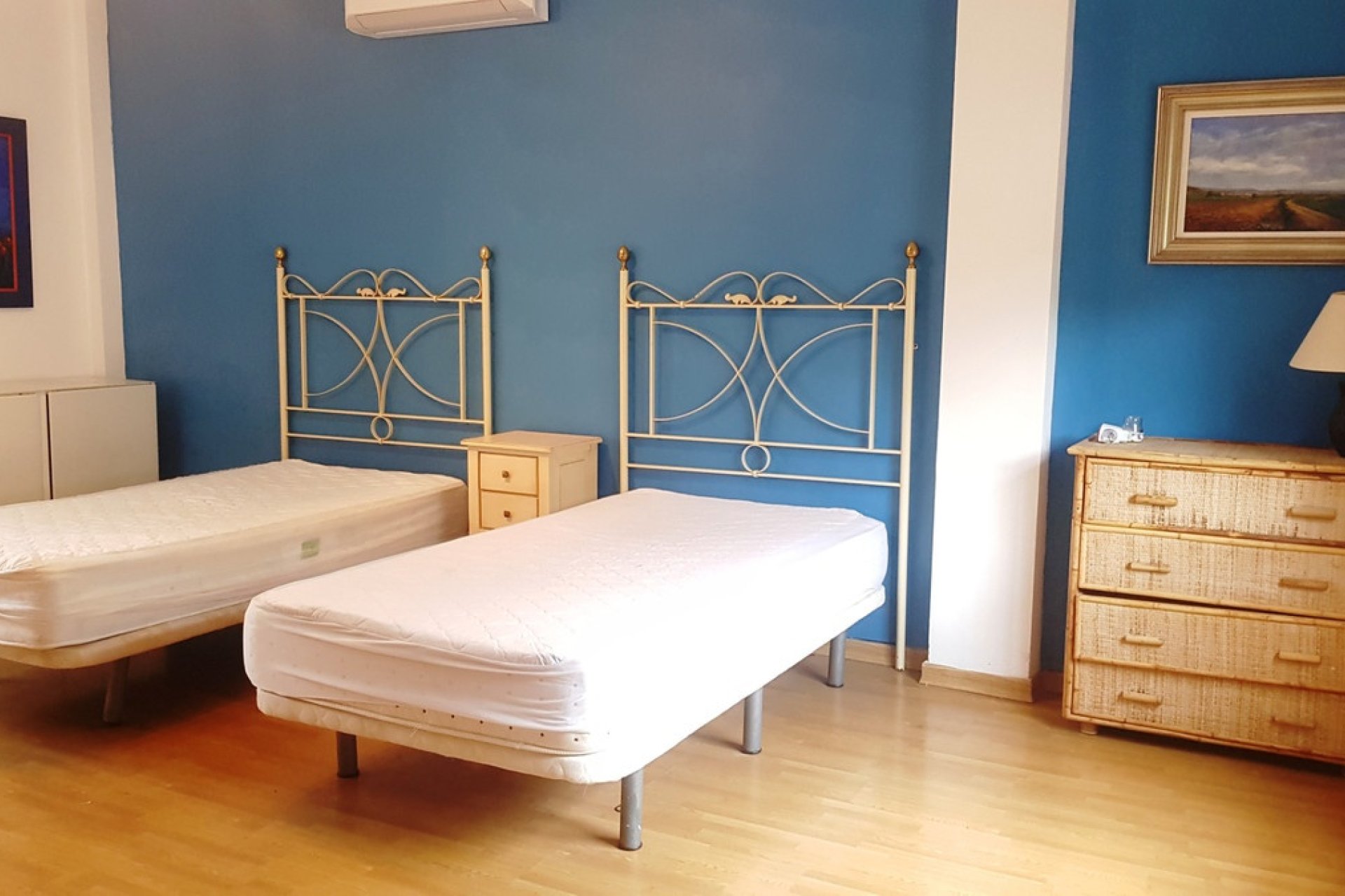 Resale - Villa - Marbella - Elviria