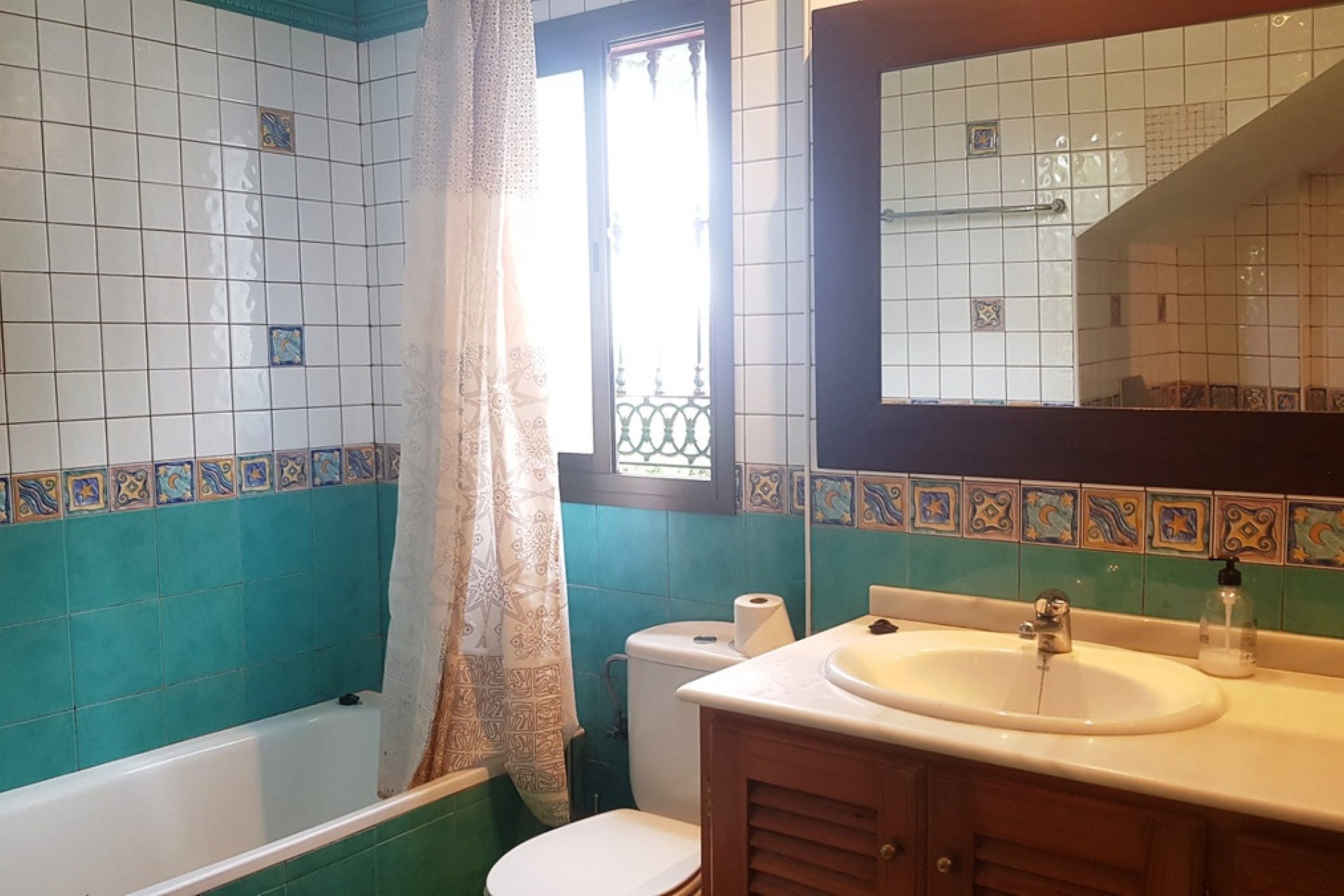 Resale - Villa - Marbella - Elviria
