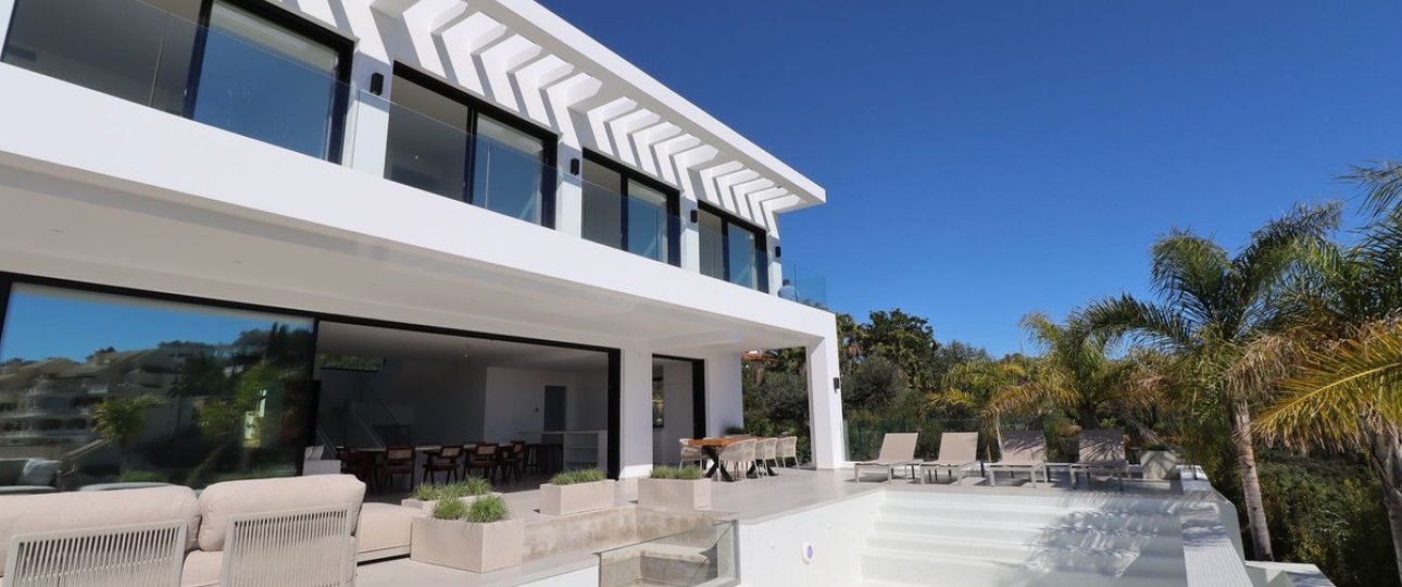 Resale - Villa - Marbella - Elviria