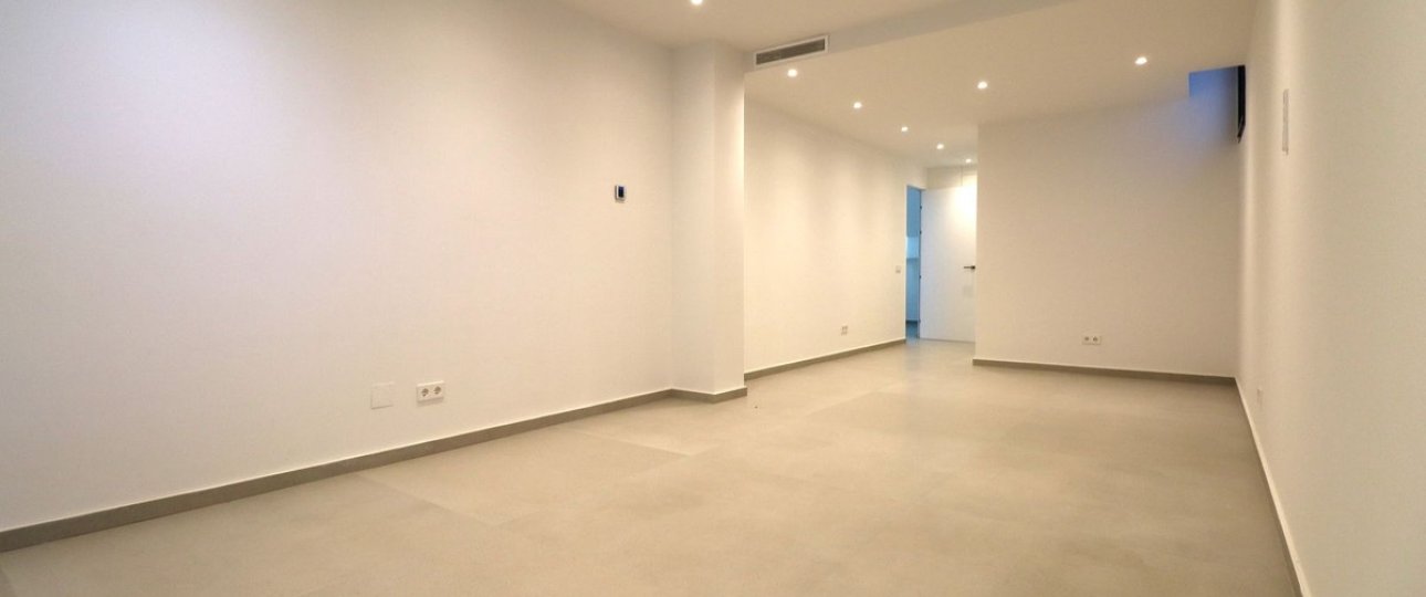 Resale - Villa - Marbella - Elviria
