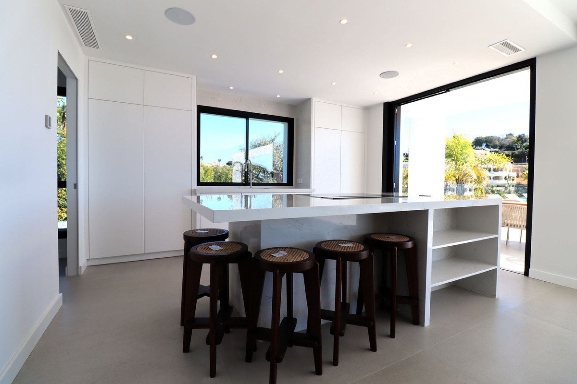 Resale - Villa - Marbella - Elviria
