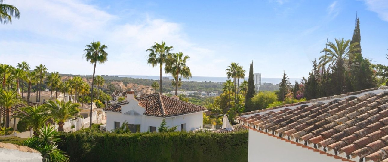 Resale - Villa - Marbella - Elviria