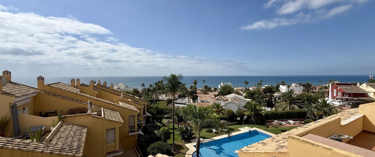 Resale - Villa - Marbella - Elviria