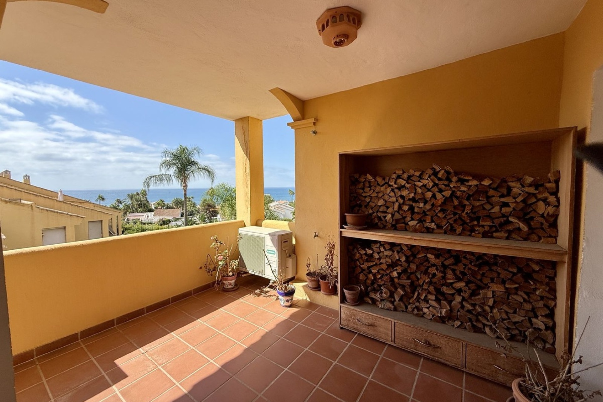 Resale - Villa - Marbella - Elviria