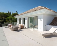 Resale - Villa - Marbella - Elviria