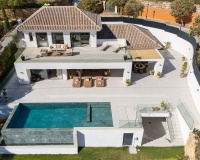 Resale - Villa - Marbella - Elviria