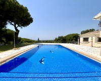 Resale - Villa - Marbella - Elviria