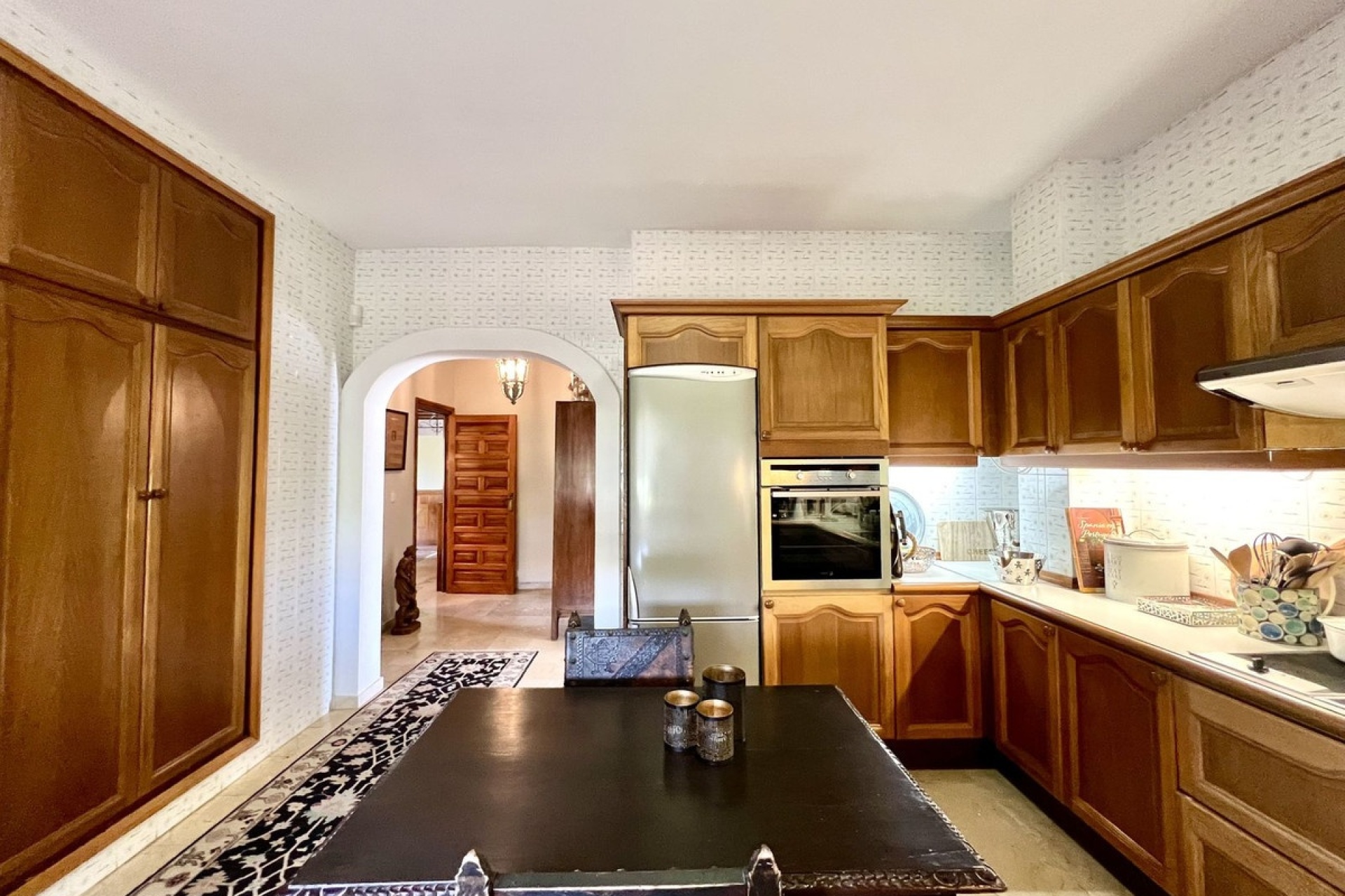 Resale - Villa - Marbella - Elviria