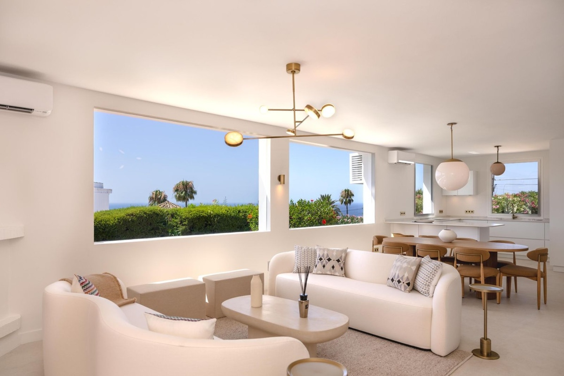 Resale - Villa - Marbella - Elviria