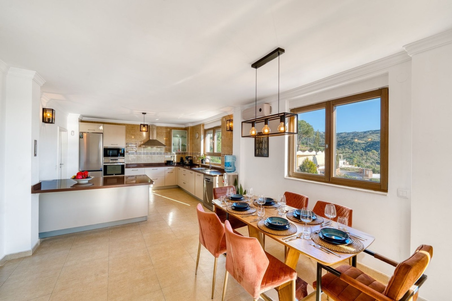 Resale - Villa - Marbella - Elviria