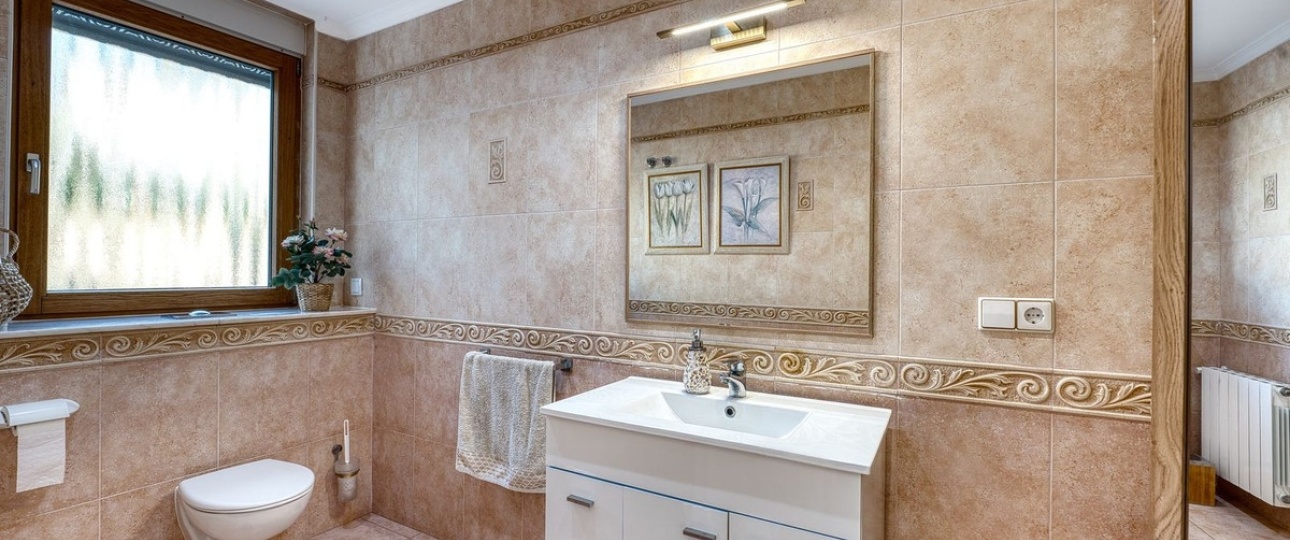 Resale - Villa - Marbella - Elviria