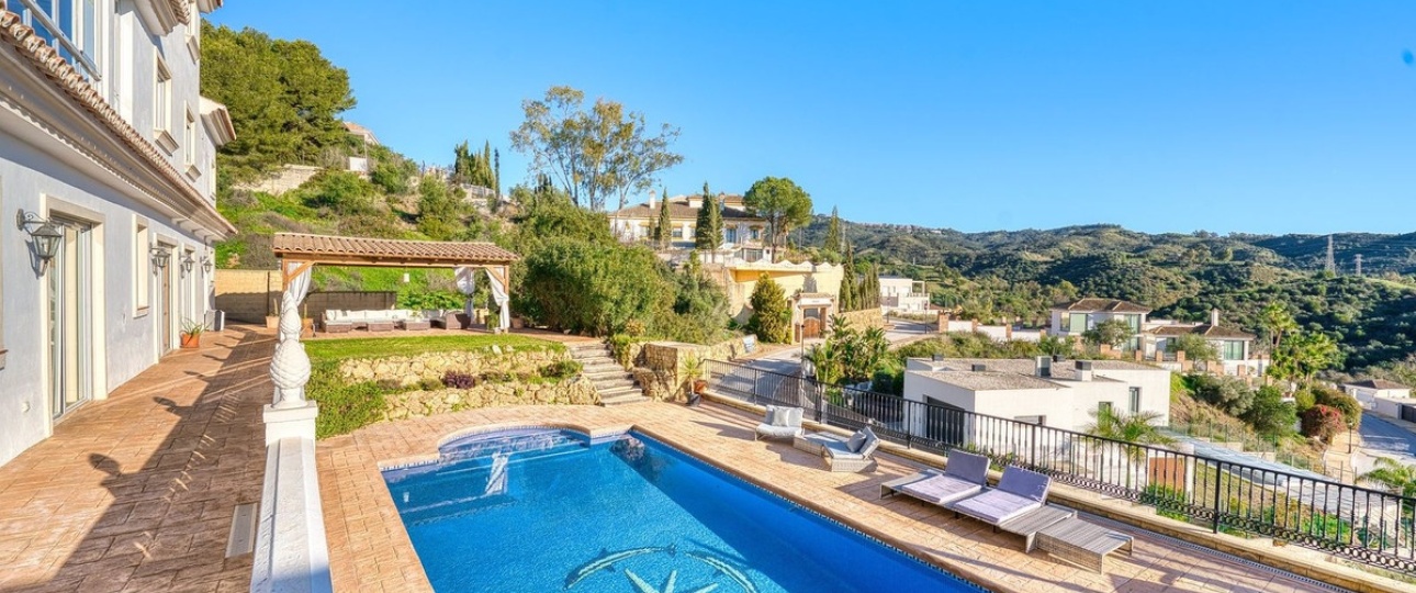 Resale - Villa - Marbella - Elviria