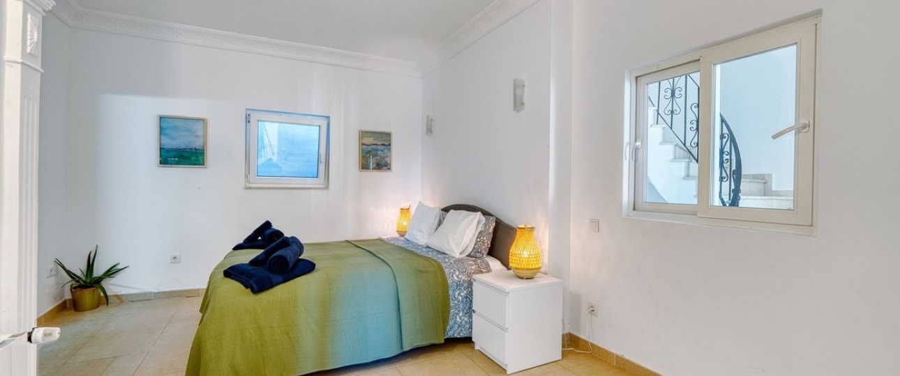 Resale - Villa - Marbella - Elviria
