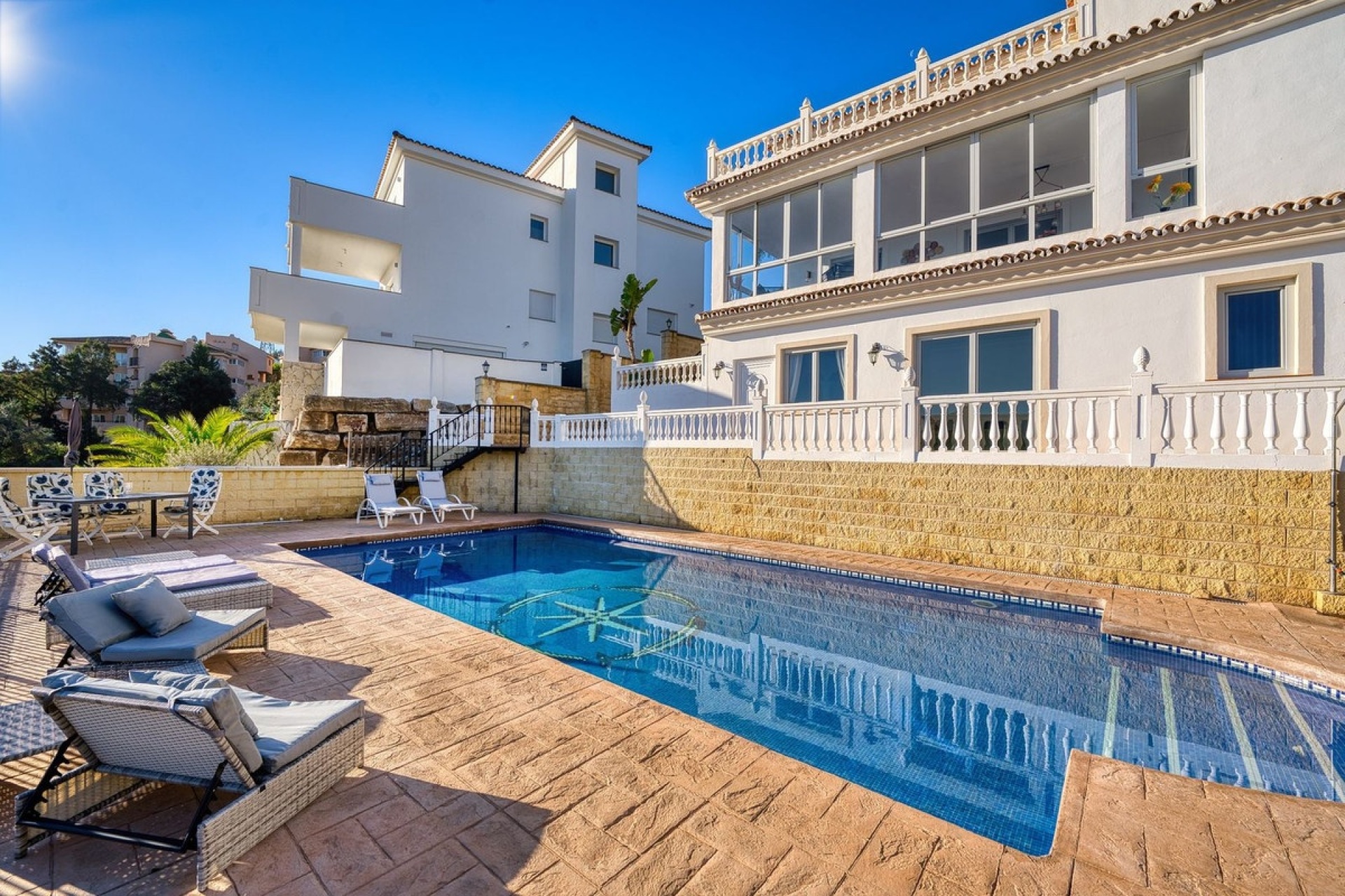 Resale - Villa - Marbella - Elviria