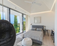 Resale - Villa - Marbella - Elviria