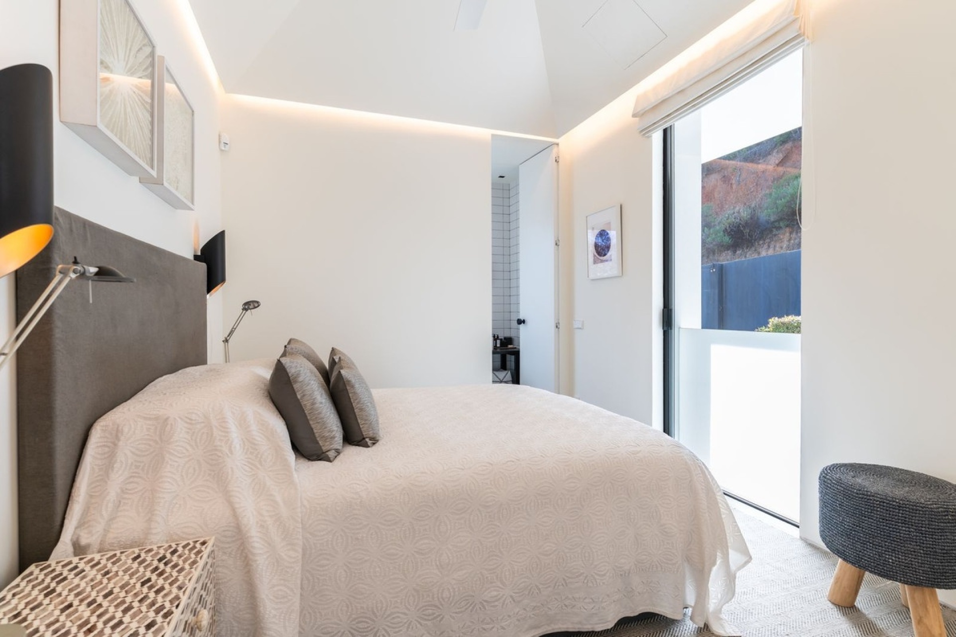 Resale - Villa - Marbella - Elviria