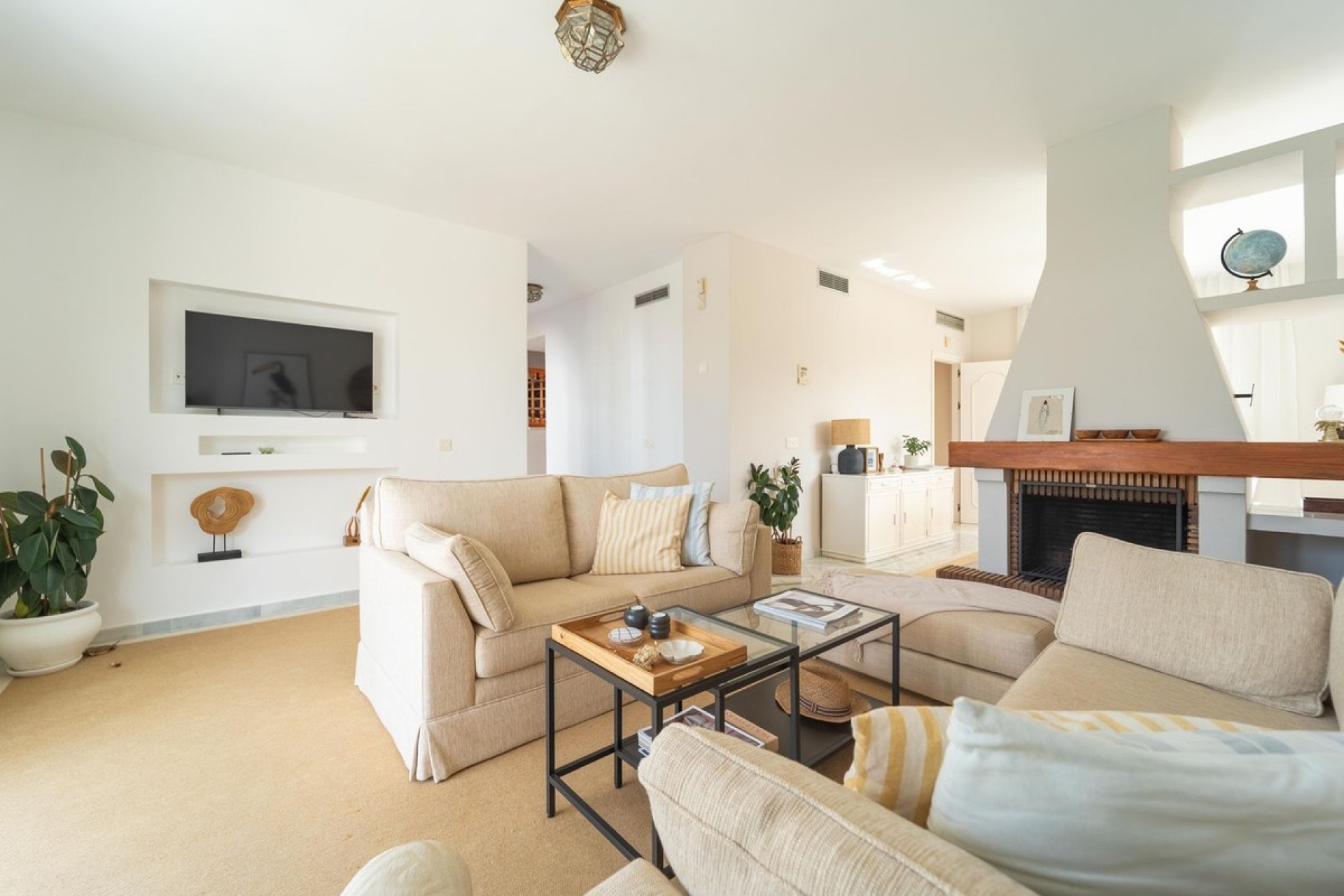 Resale - Villa - Marbella - Elviria
