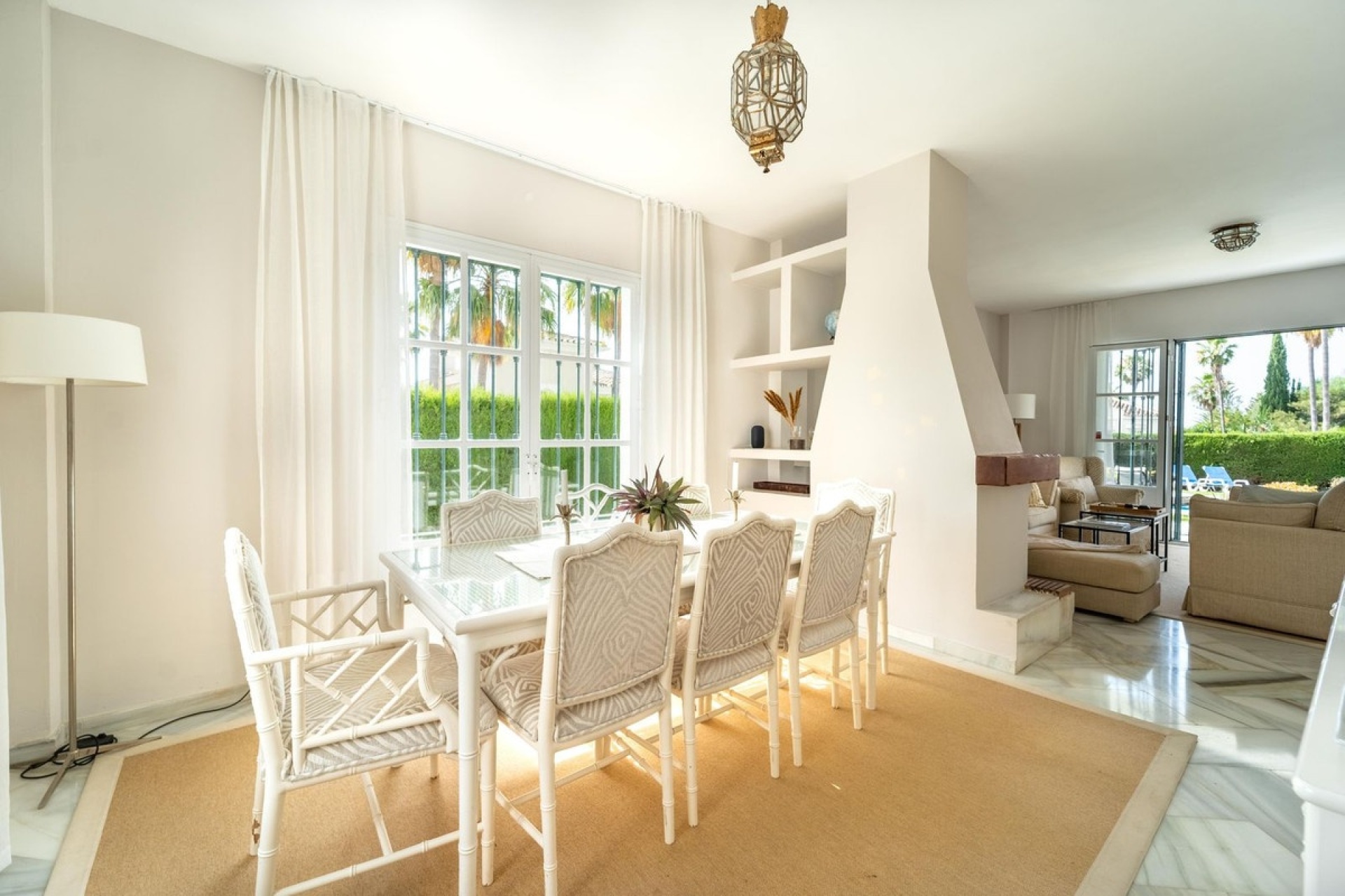 Resale - Villa - Marbella - Elviria