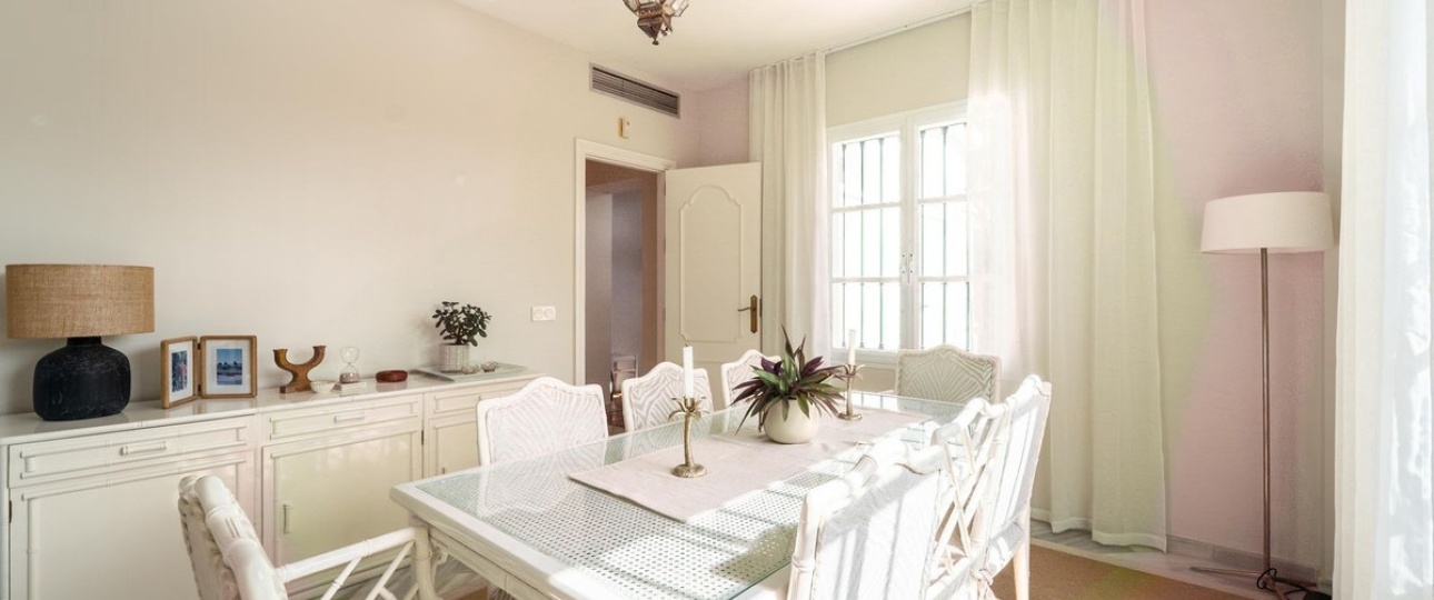 Resale - Villa - Marbella - Elviria