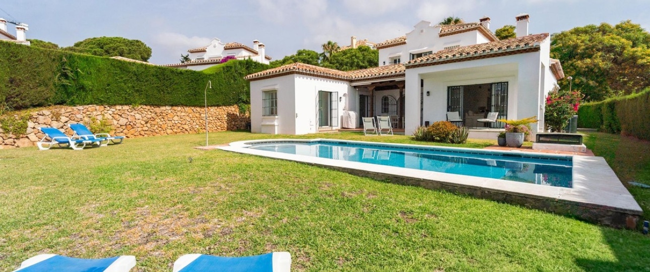 Resale - Villa - Marbella - Elviria
