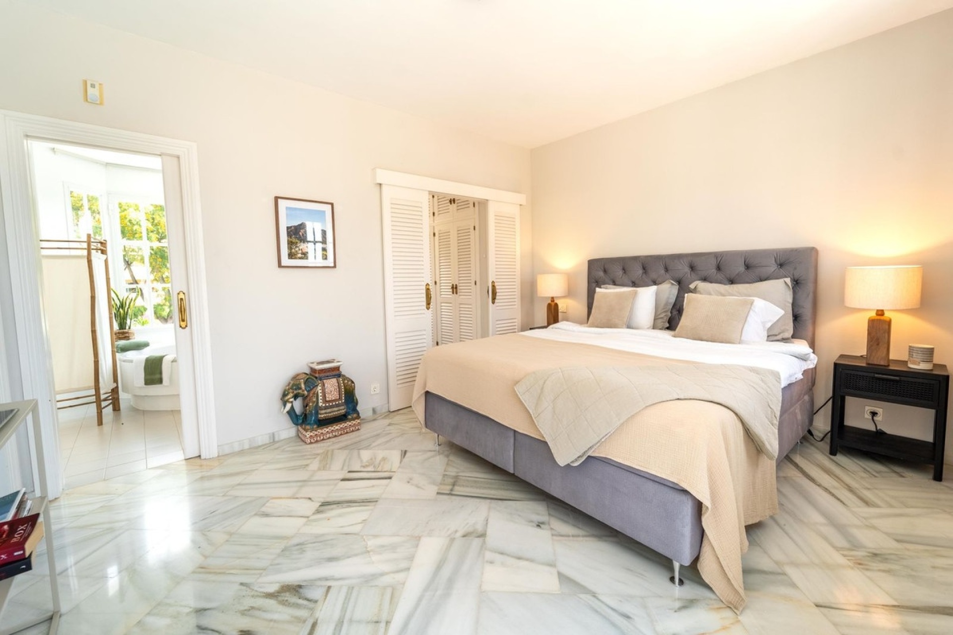 Resale - Villa - Marbella - Elviria